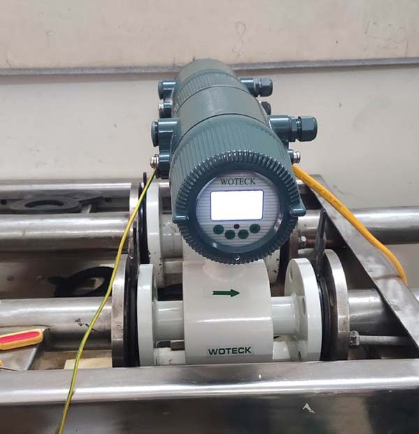 Đồng hồ đo lưu lượng nước thải điện từ Woteck Đài Loan